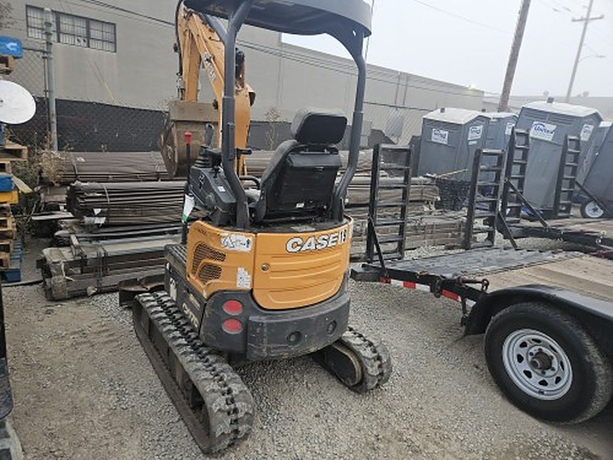 CASE CX17C photo 3