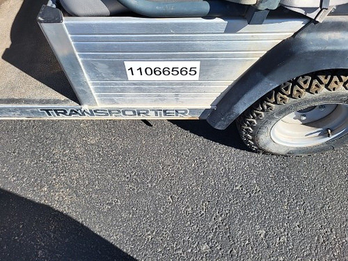 CLUB CAR TRANSPORTER photo 5