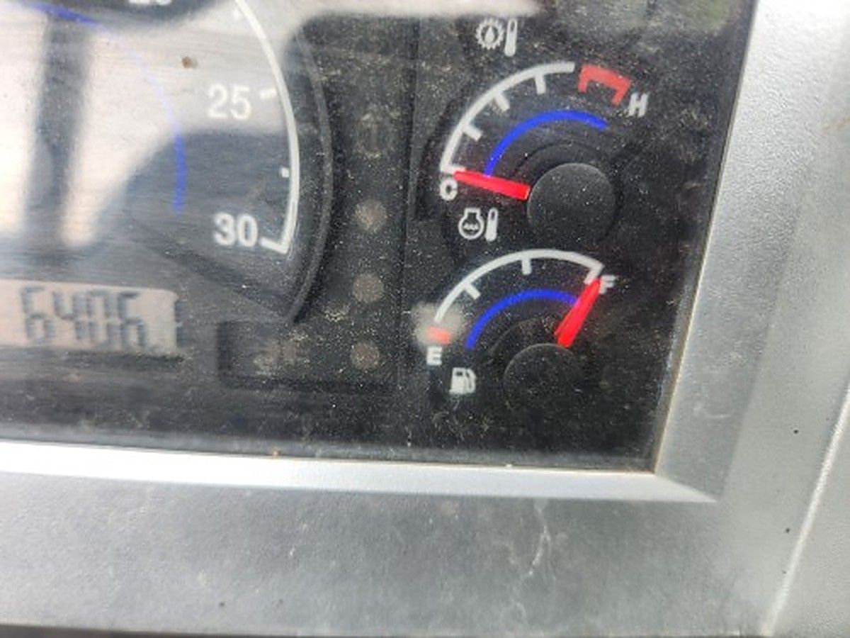 DOOSAN G25N-7DF photo 3