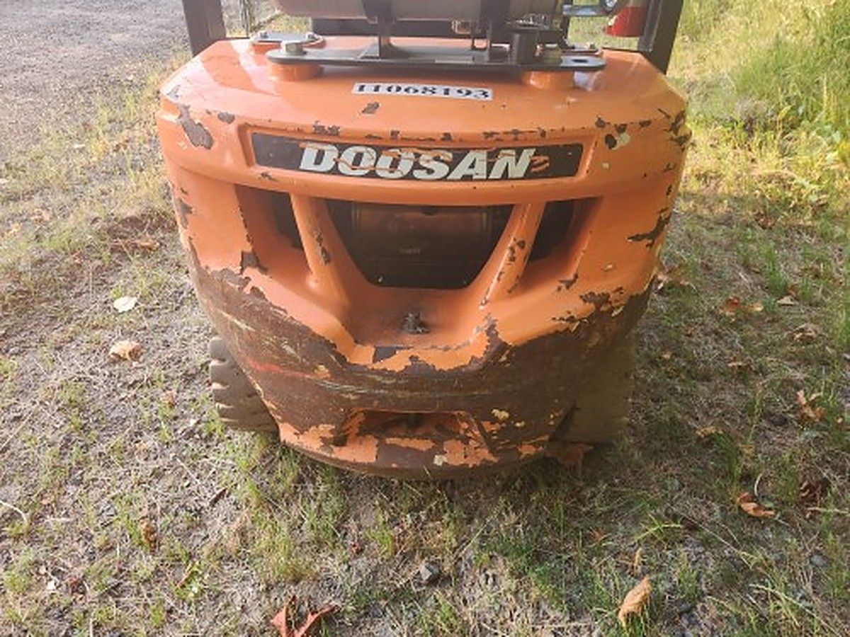 DOOSAN G25N-7DF photo 4