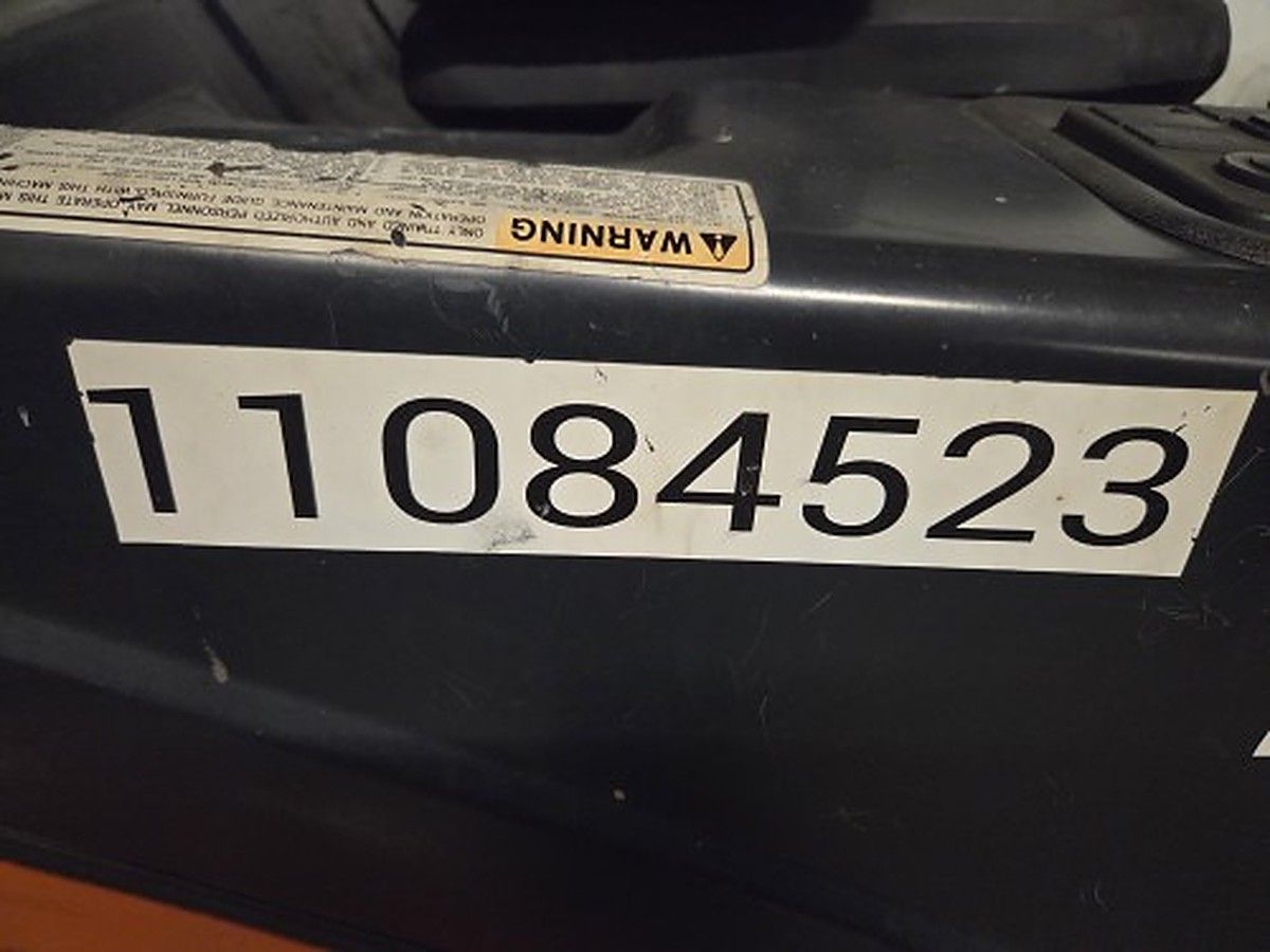 DOOSAN G25N-7DF photo 12