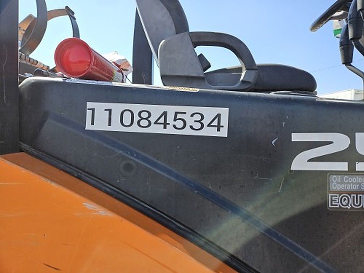 DOOSAN G25N-7DF photo 2