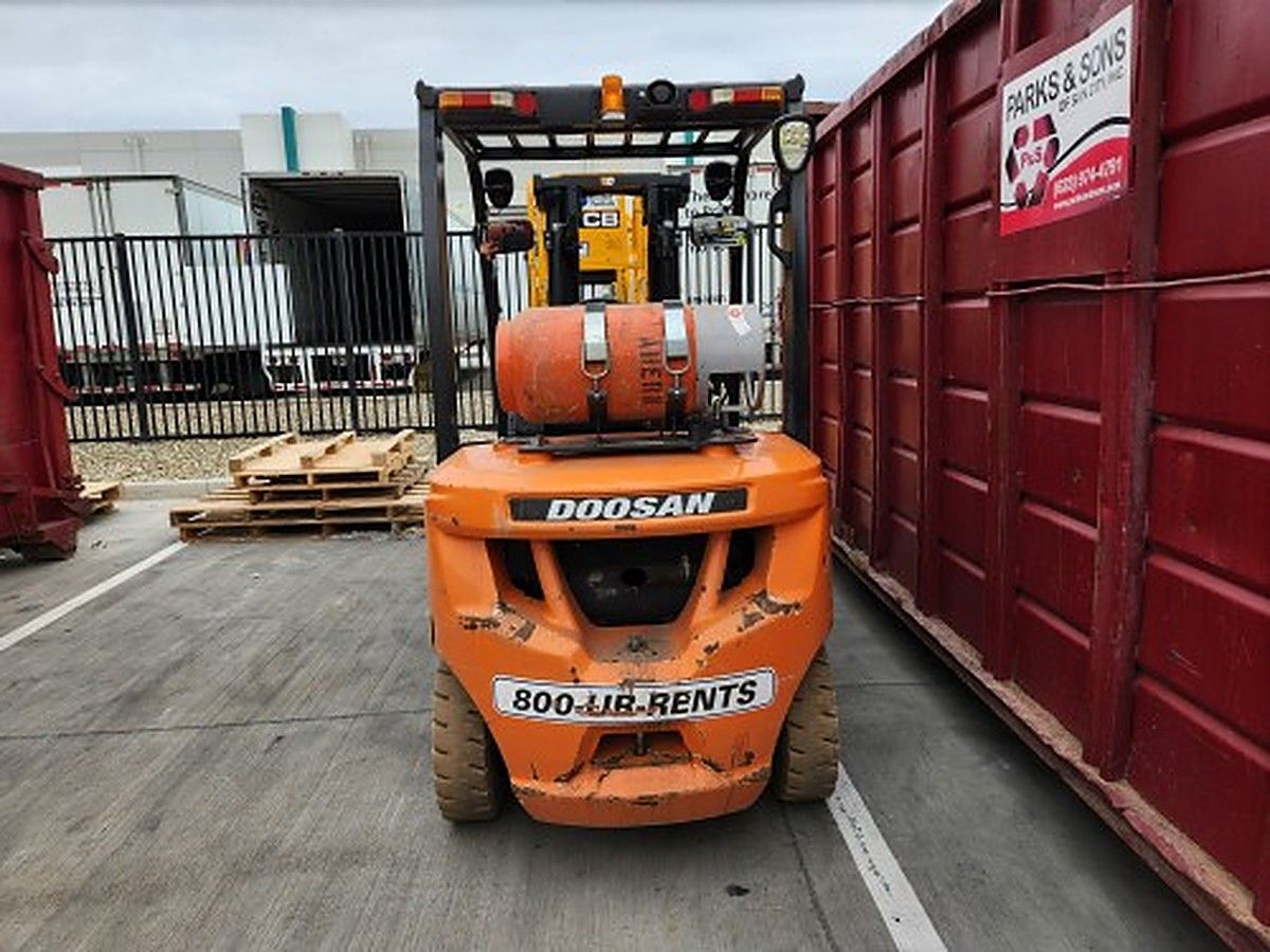 DOOSAN G25N-7DF photo 2