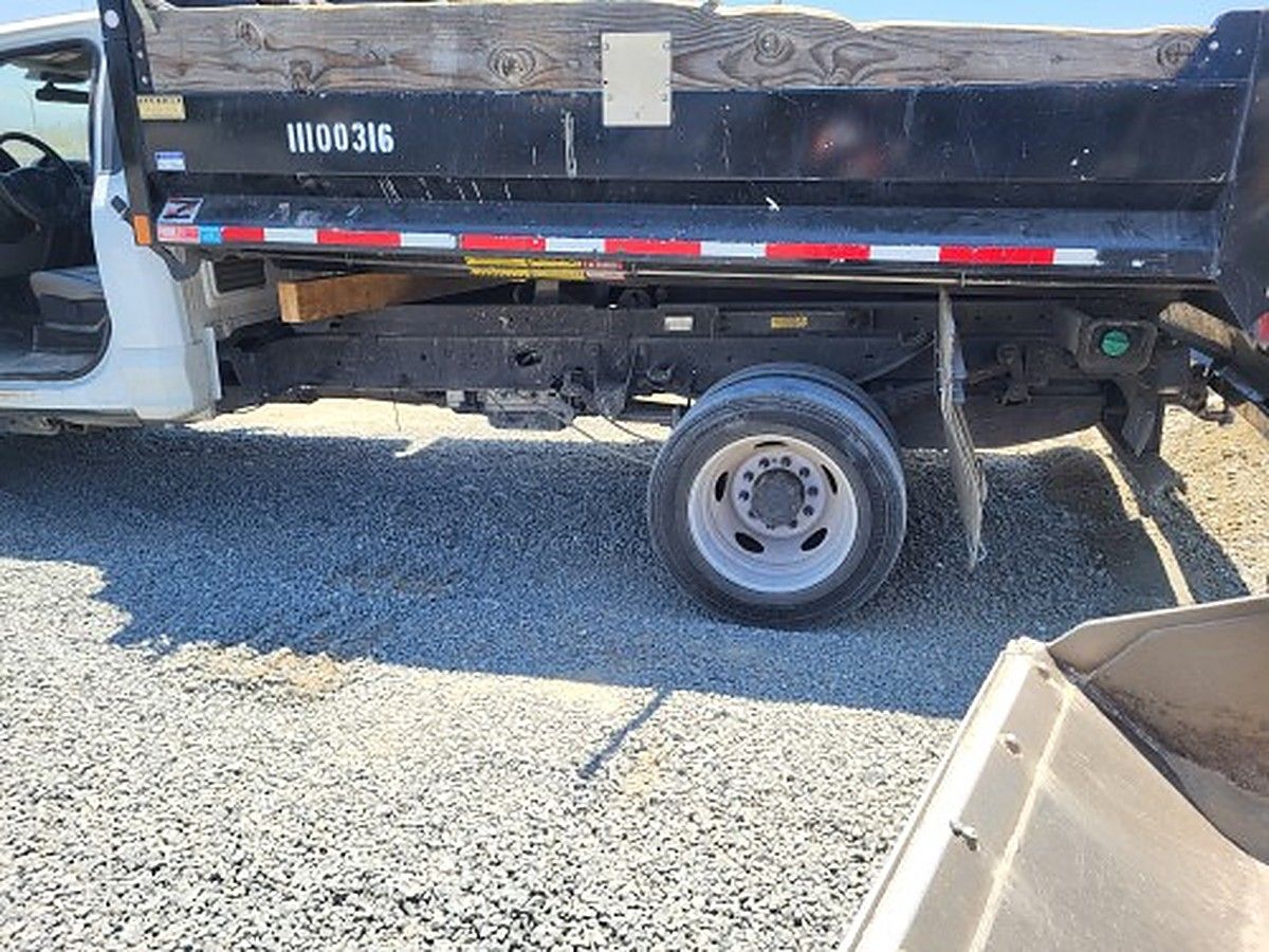 FORD F-550 DUMP photo 7