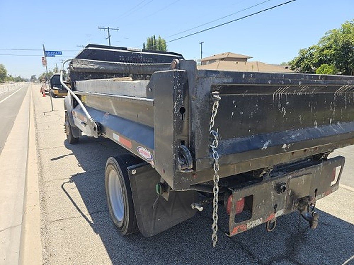 FORD F-550 DUMP photo 2