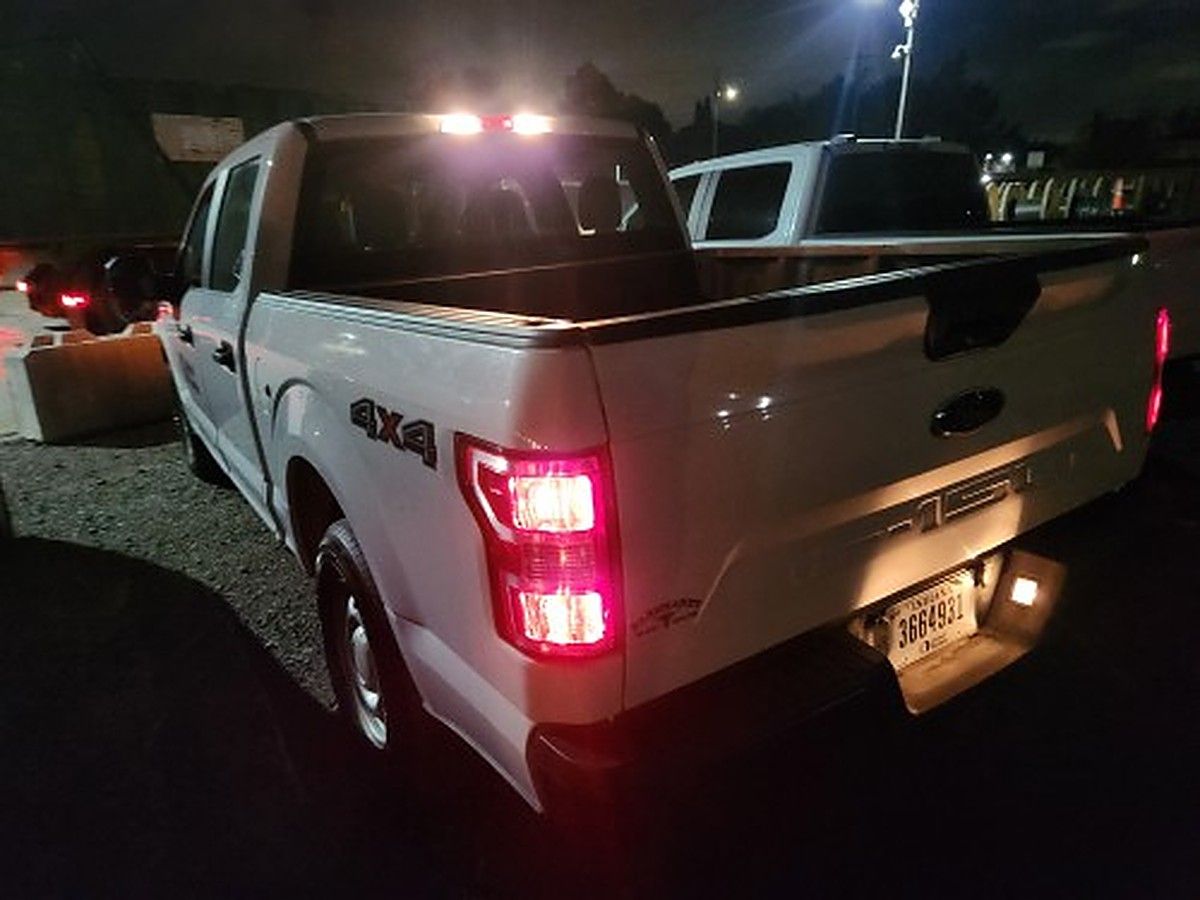 FORD F150CREWXLG4WD photo 3