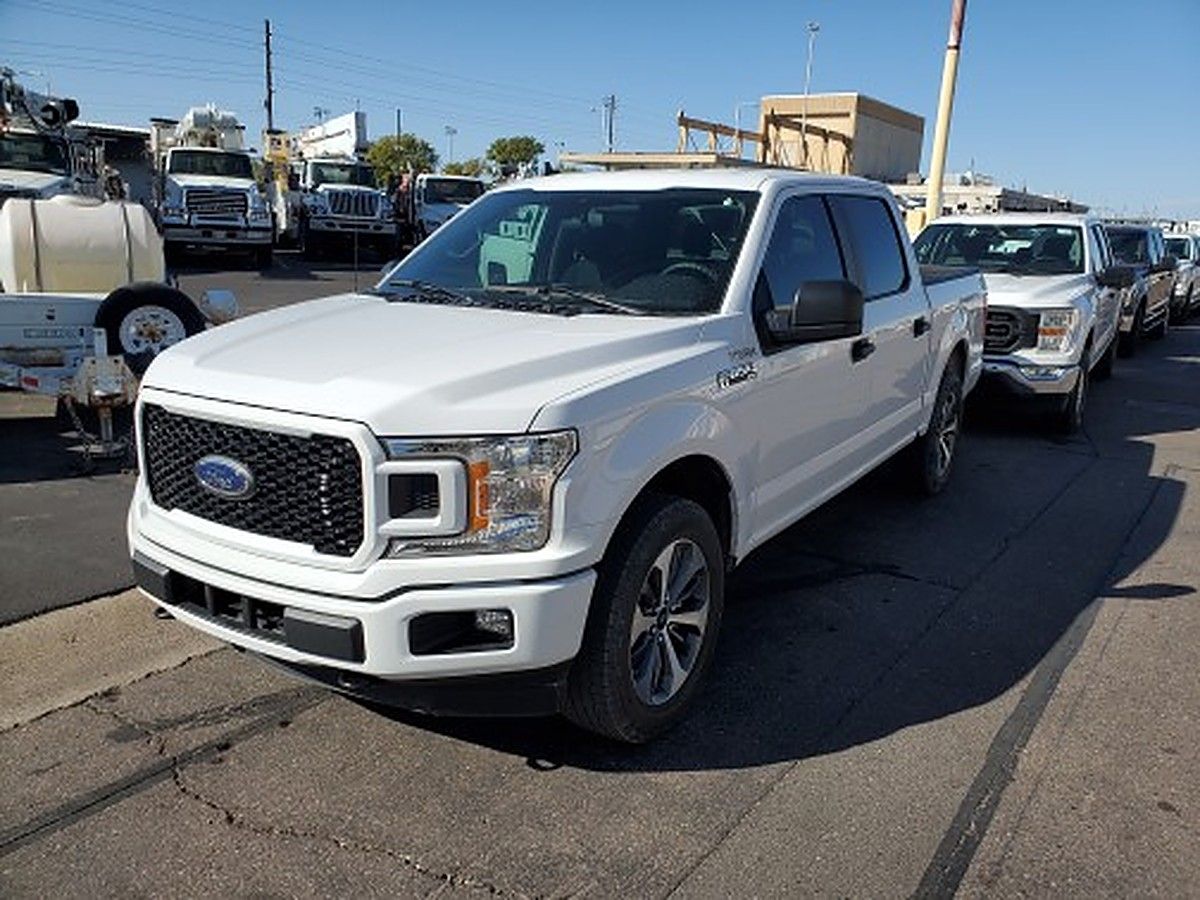 FORD F150CREWXLG4WD photo 2