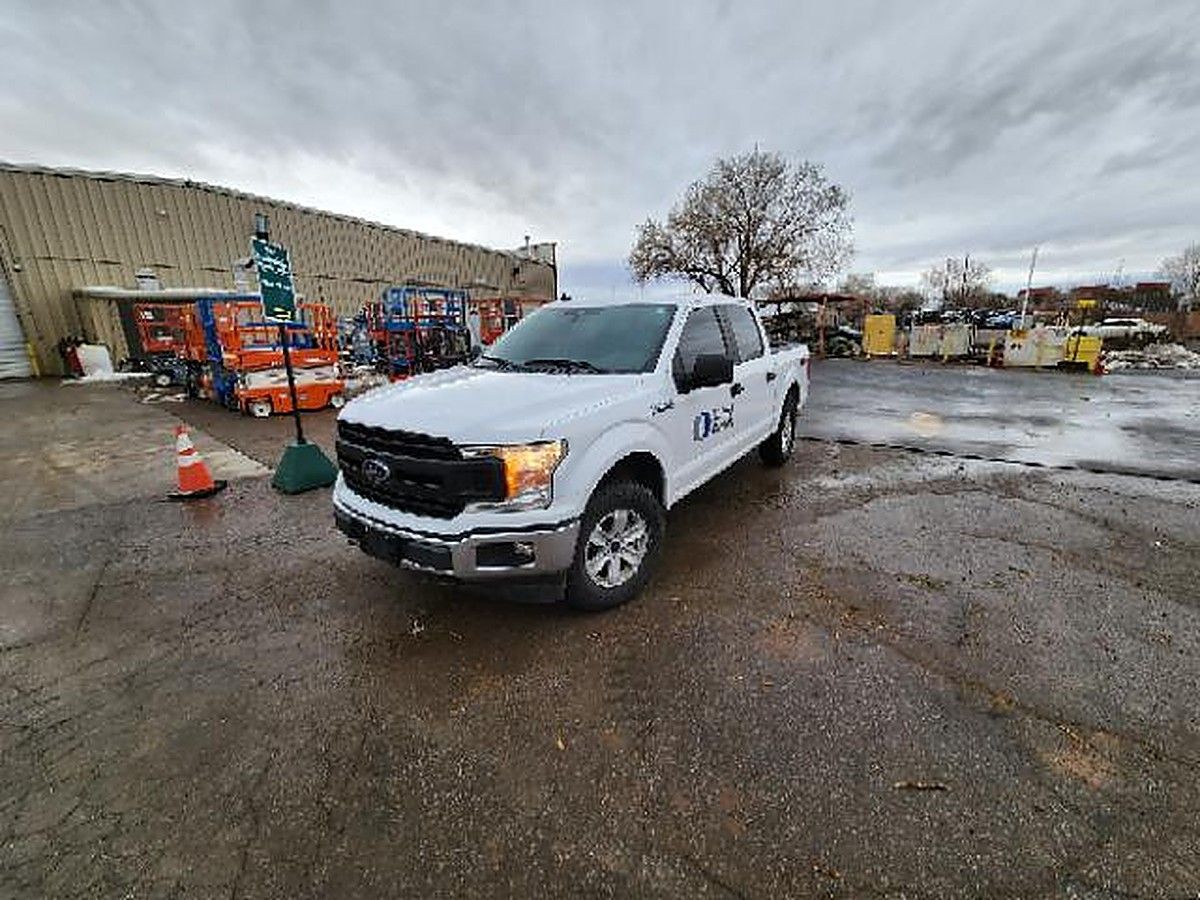 FORD F150CREWXLG4WD photo 2