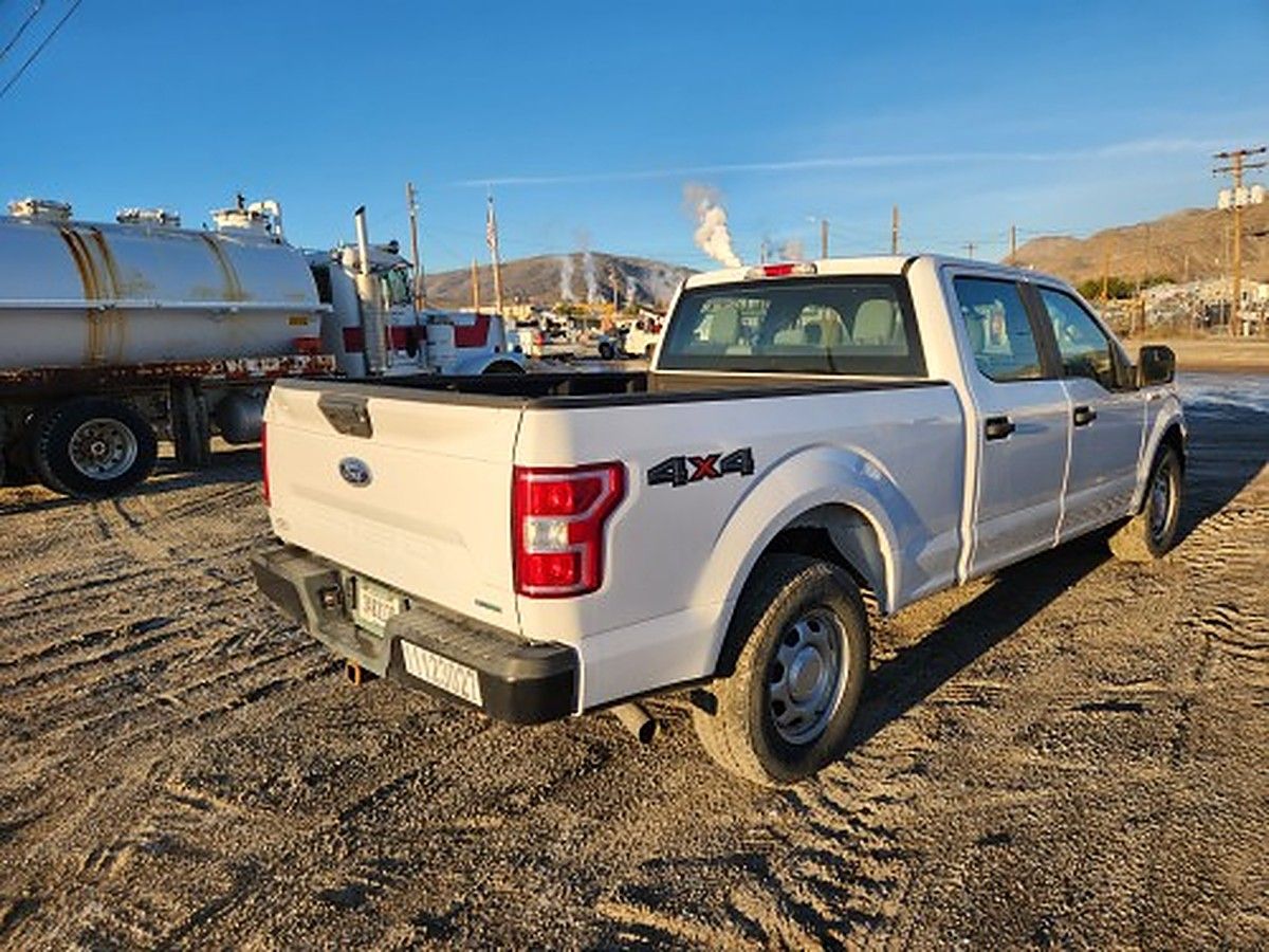 FORD F150CREWXLG4WD photo 8