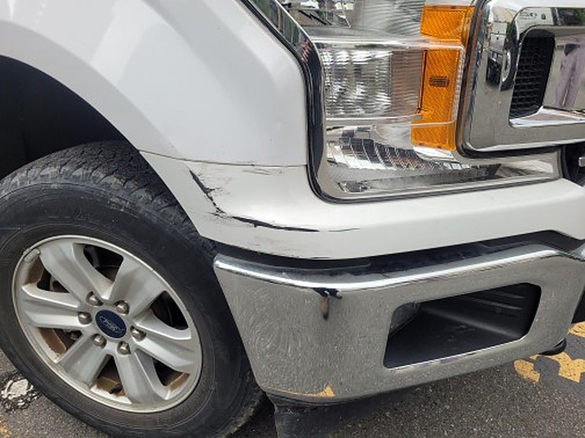 FORD F150CREWXLTG4WD photo 2