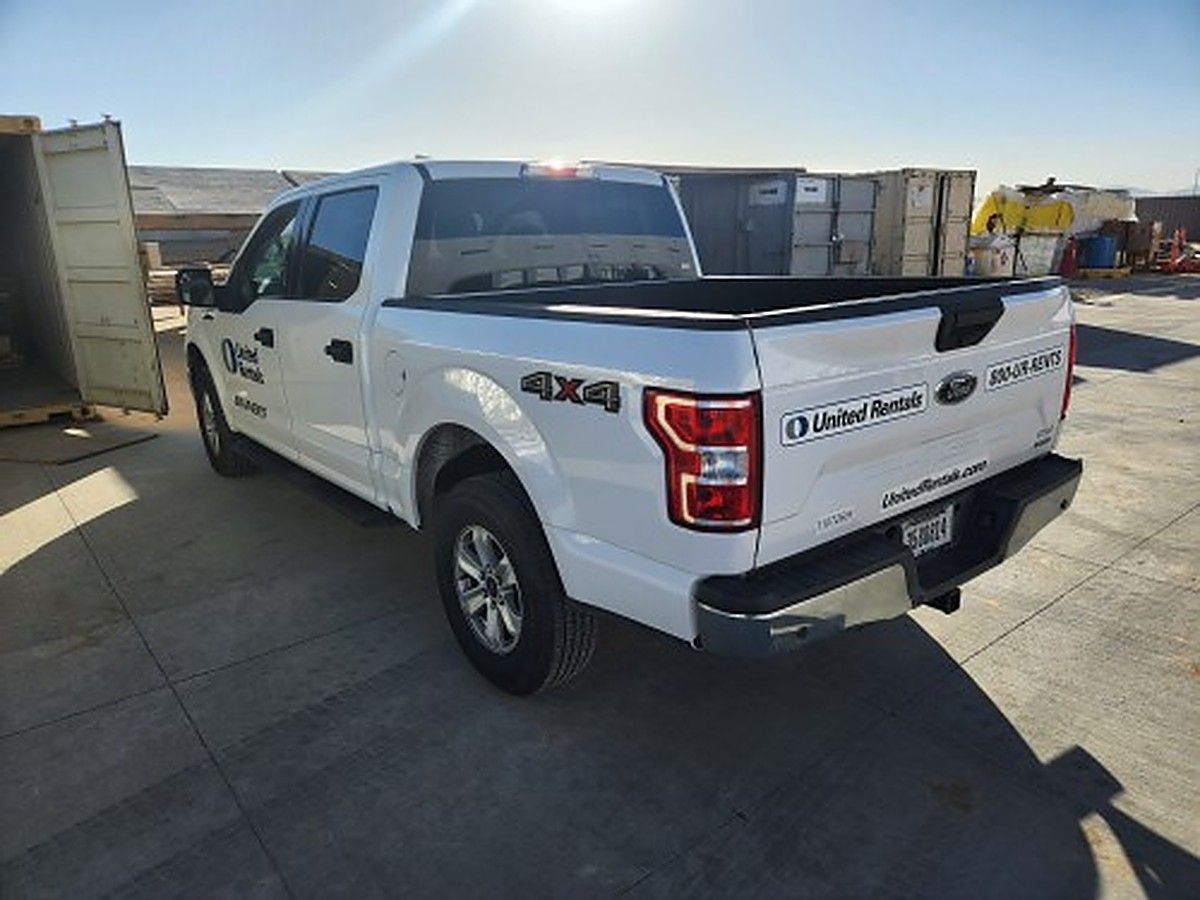 FORD F150CREWXLTG4WD photo 2