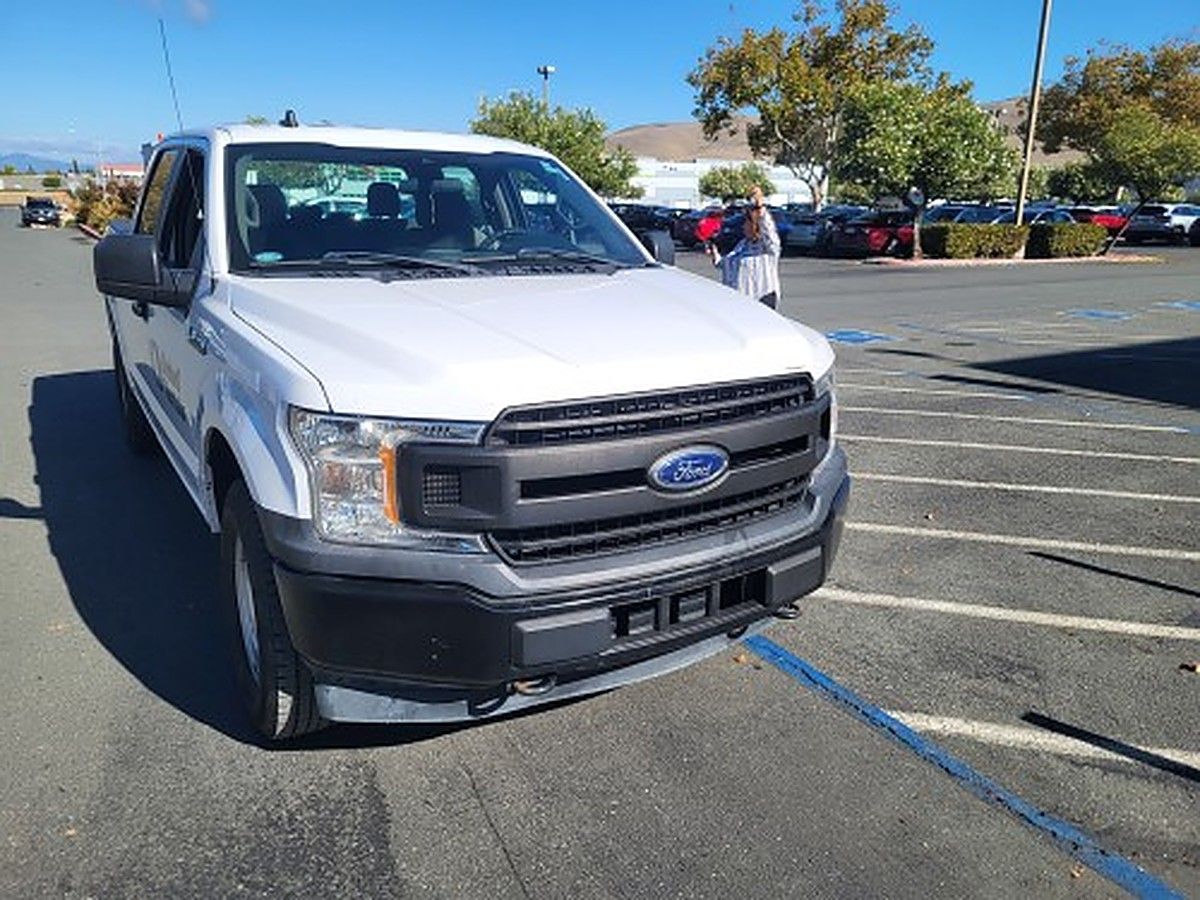 FORD F150CREWXLTG4WD photo 2