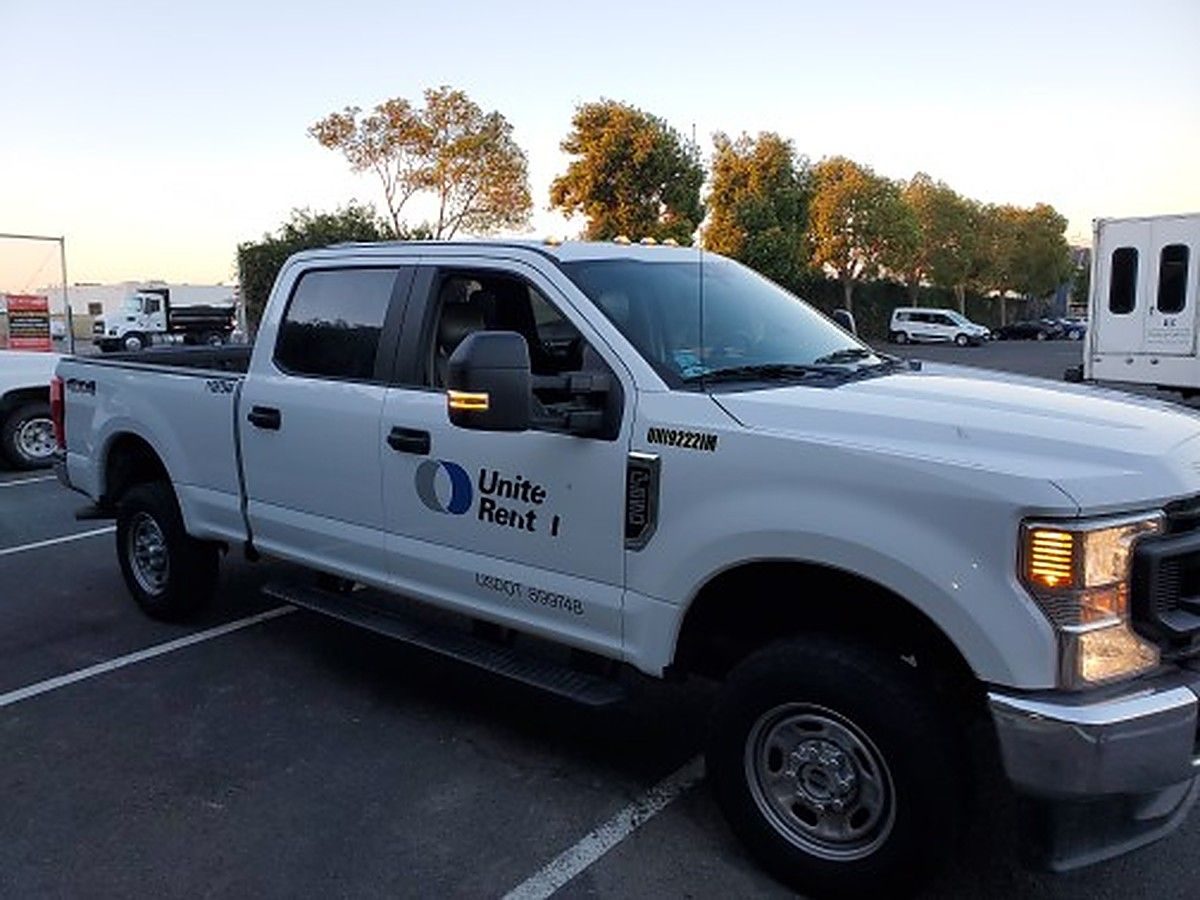 FORD F250CREWXLG4WD photo 2