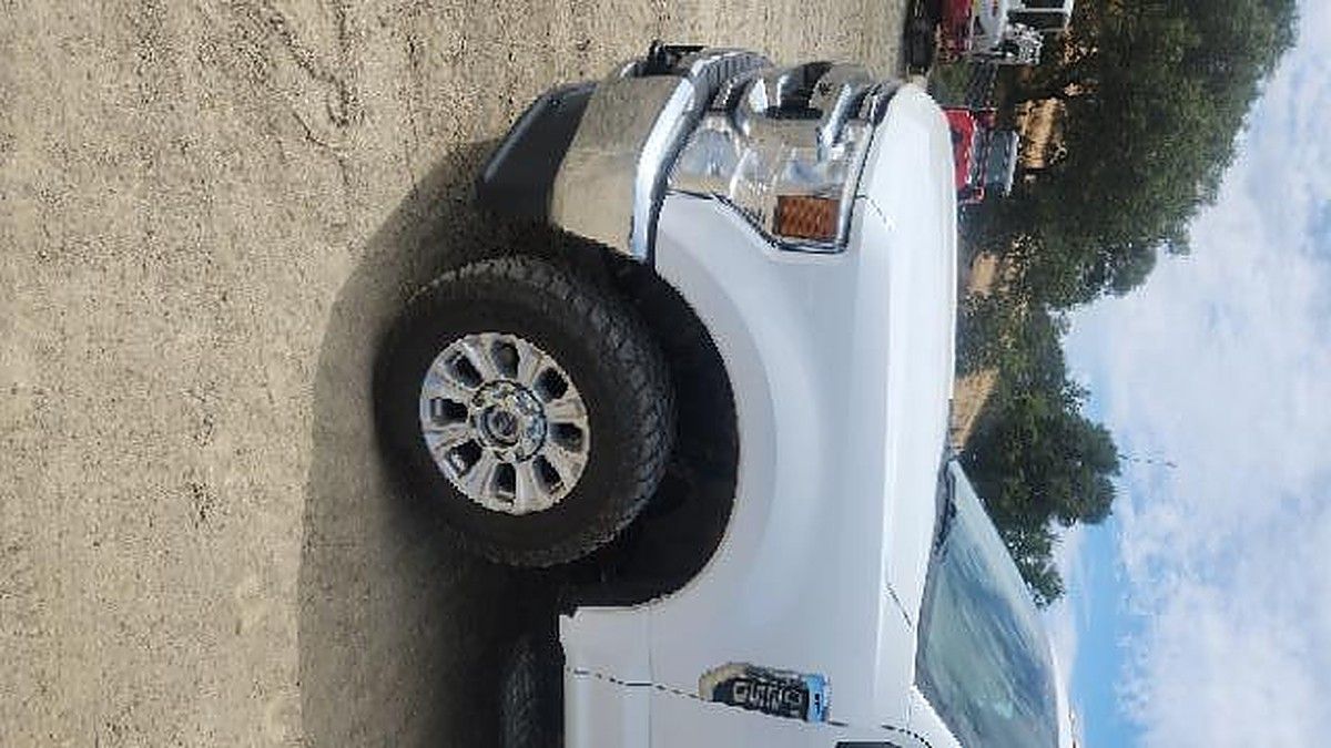 FORD F250CREWXLTG4WD photo 2