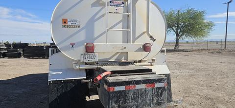 2020 FREIGHTLNR M2 106 WATER Truck Water 2000-2999 Gal Cdl