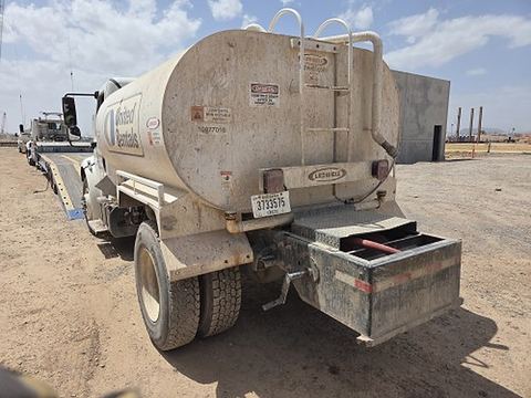 2020 FREIGHTLNR M2 106 WATER Truck Water 2000-2999 Gal Cdl
