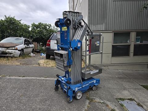 2020 GENIE AWP-25SDC Pusharound 20-25' Dc