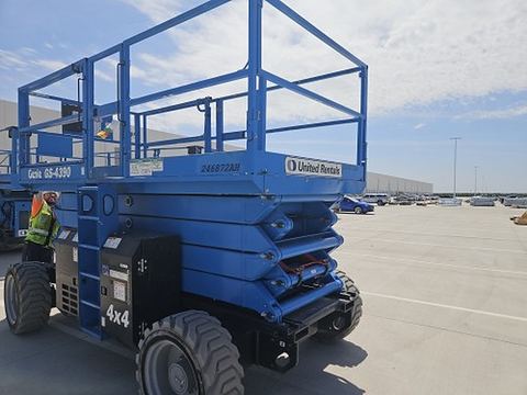 2020 GENIE GS-4390 RT Scissor Lift 36-49' Ic 4Wd