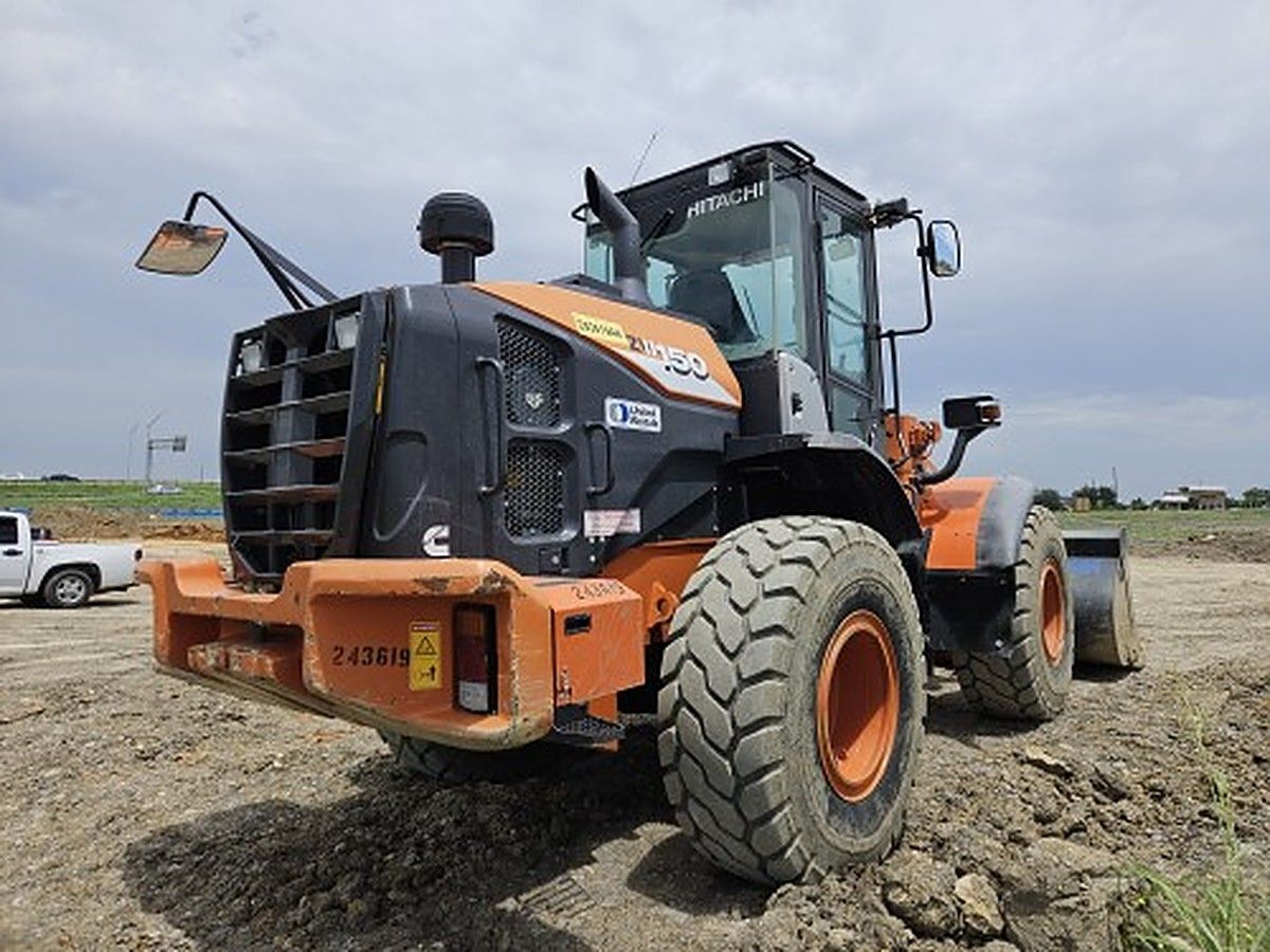 HITACHI ZW150-6 photo 2