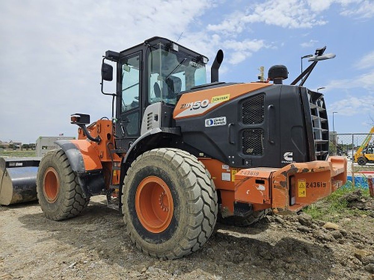 HITACHI ZW150-6 photo 6