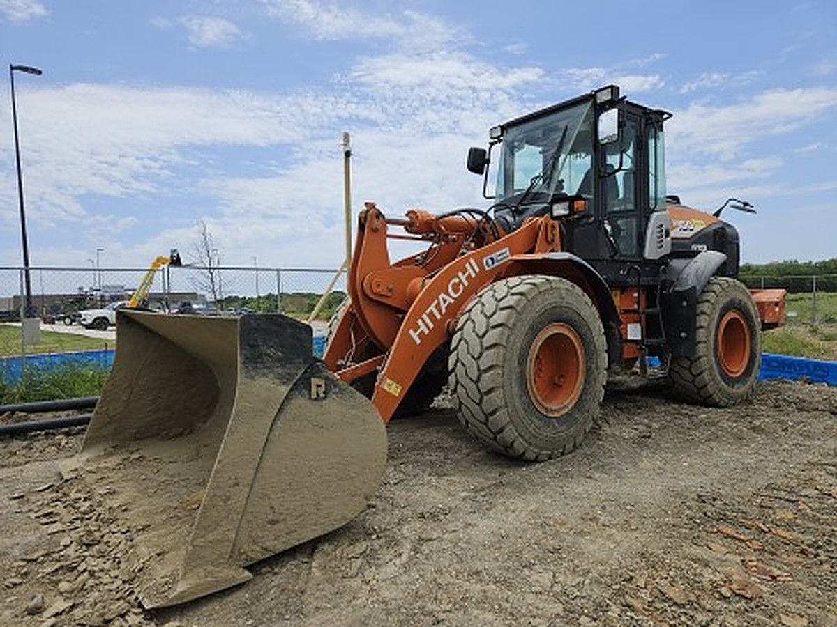 HITACHI ZW150-6 photo 7