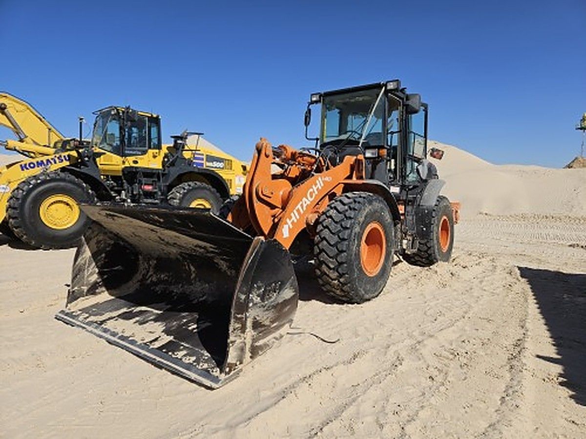 HITACHI ZW150-6 photo 4