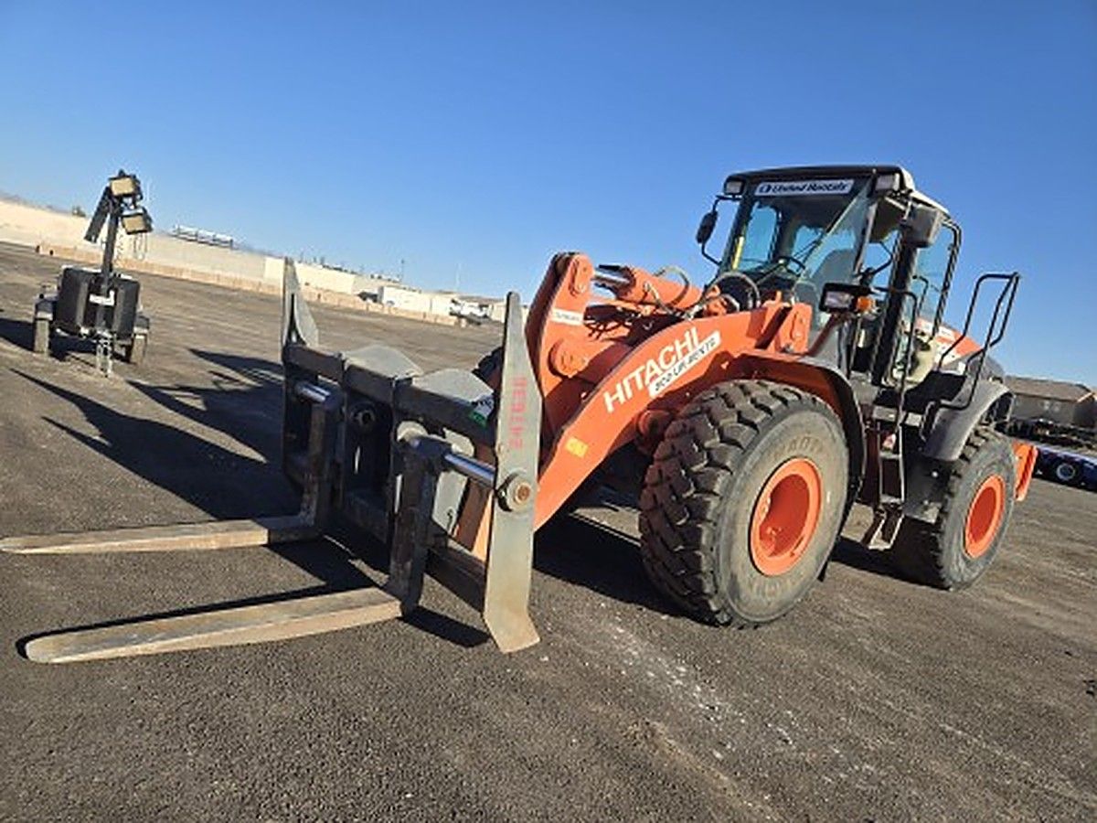 HITACHI ZW220-6 photo 4