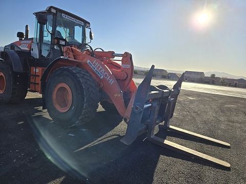 2020 HITACHI ZW220-6 for sale