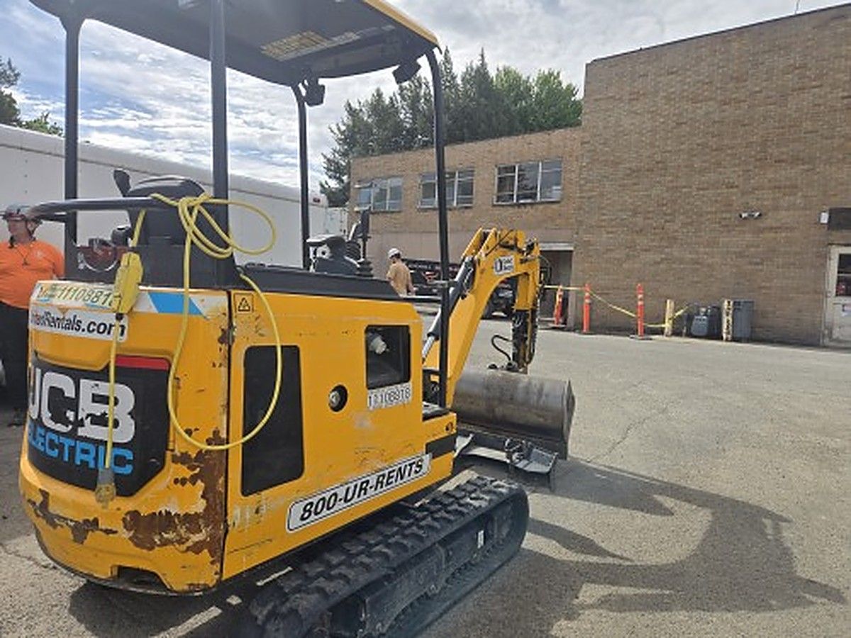 JCB 19C-1E photo 2