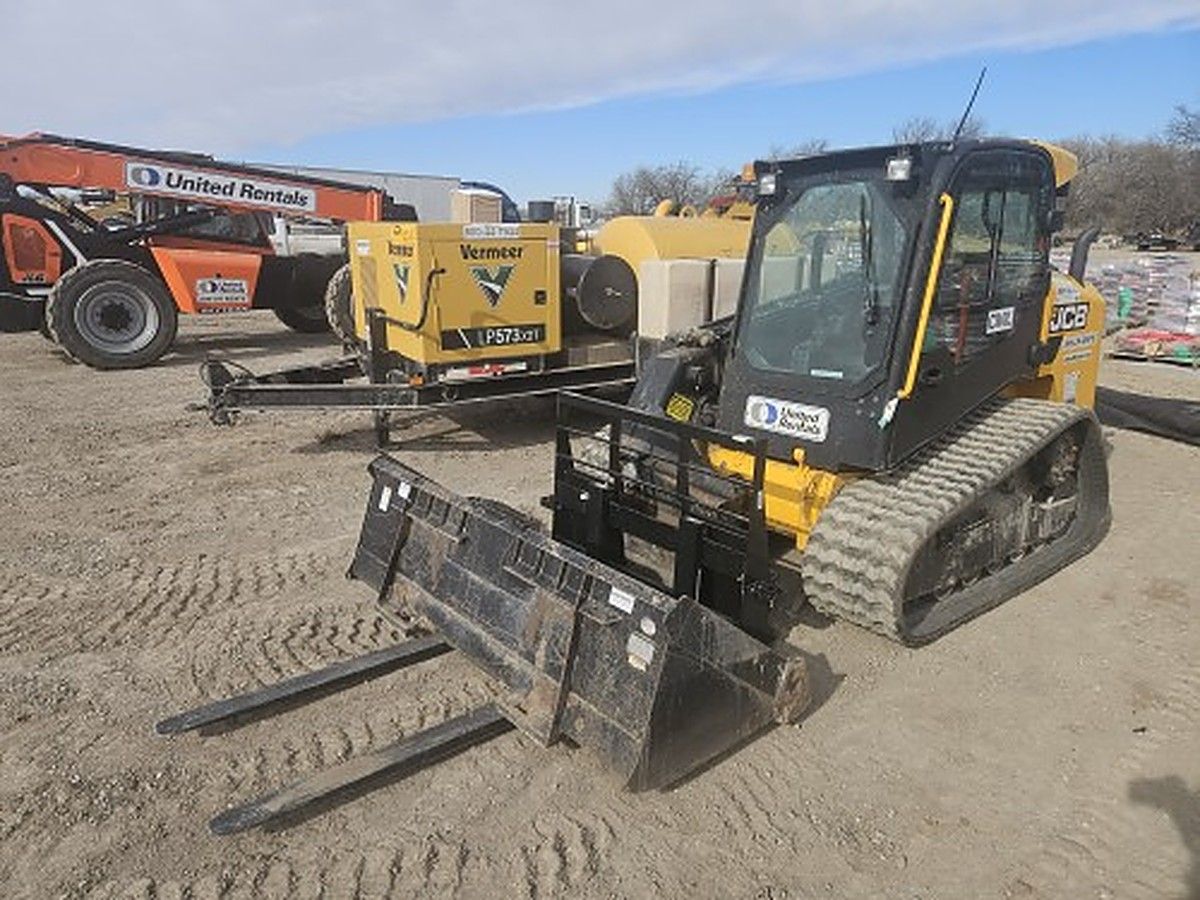 JCB 3TS-8T photo 10