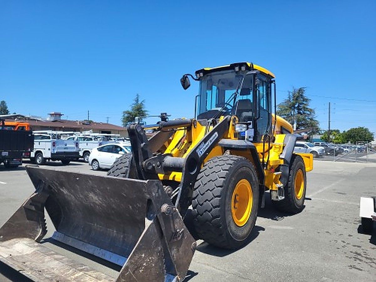 JCB 427ZX photo 5