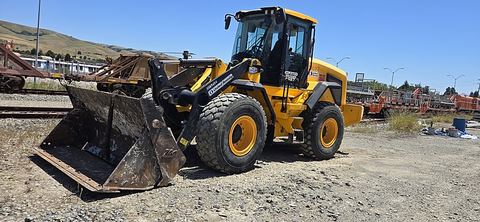2020 JCB 427ZX Loader Wheel 3.0-3.4 Cubic Yard