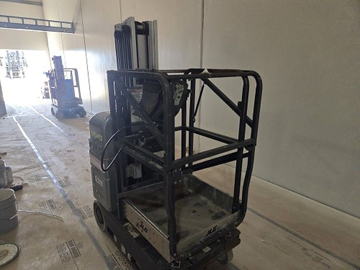 JLG 20MVL photo 7