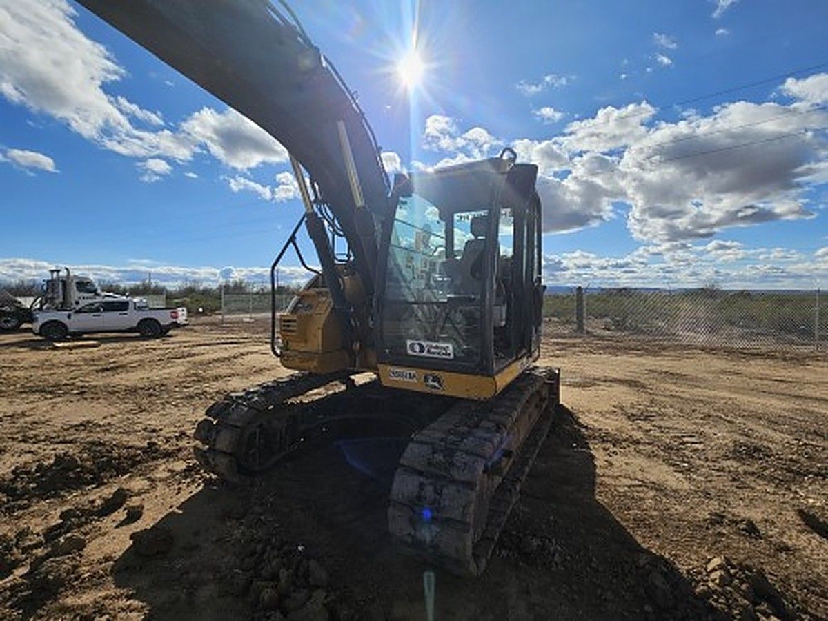 JOHN DEERE 135G photo 7