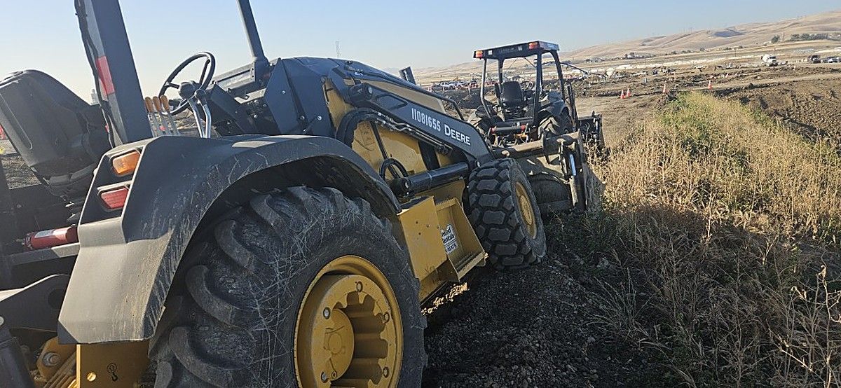 JOHN DEERE 210L EP photo 5