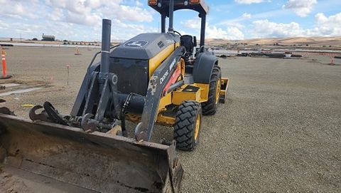 2020 JOHN DEERE 210L EP Loader Landscaper 4Wd