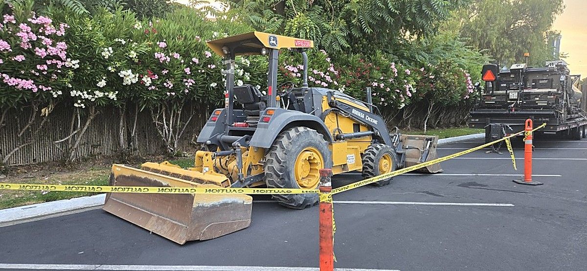 JOHN DEERE 210L EP photo 3