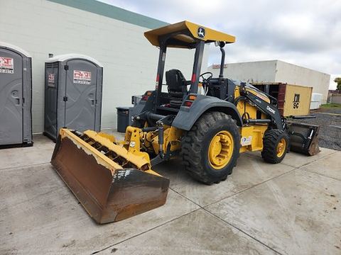 2020 JOHN DEERE 210L EP Loader Landscaper 4Wd