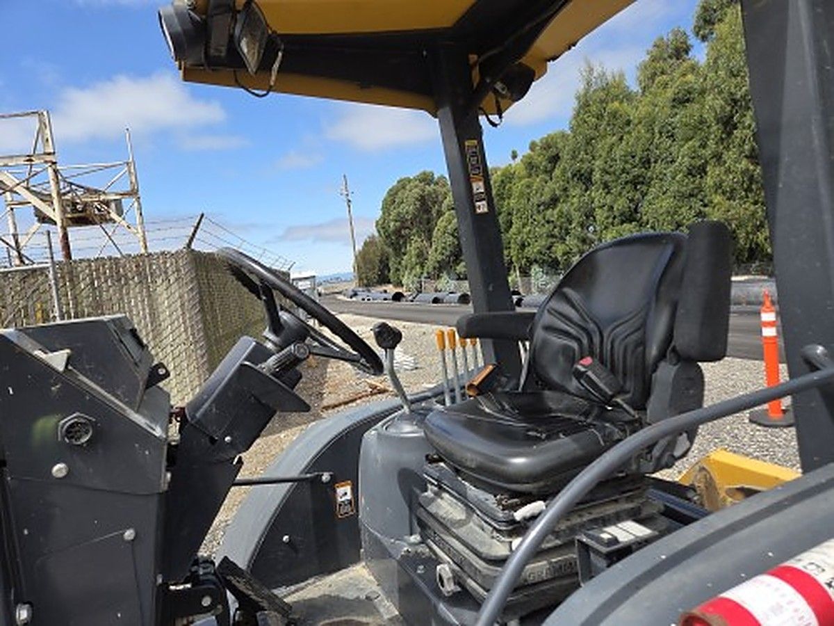 JOHN DEERE 210L EP photo 5