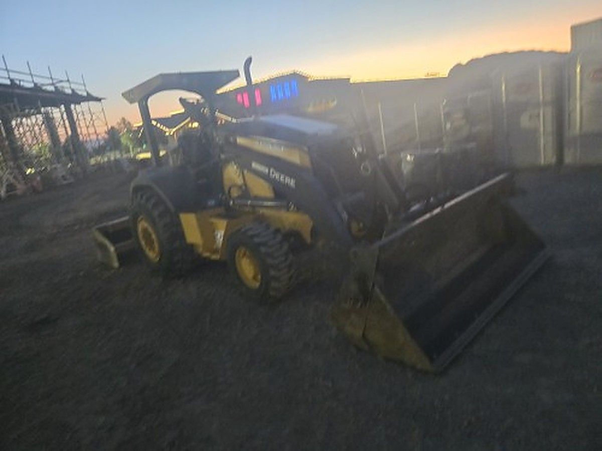 2020 JOHN DEERE 210L EP for sale in Las Vegas, NV