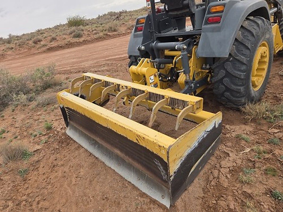 JOHN DEERE 210L EP photo 5