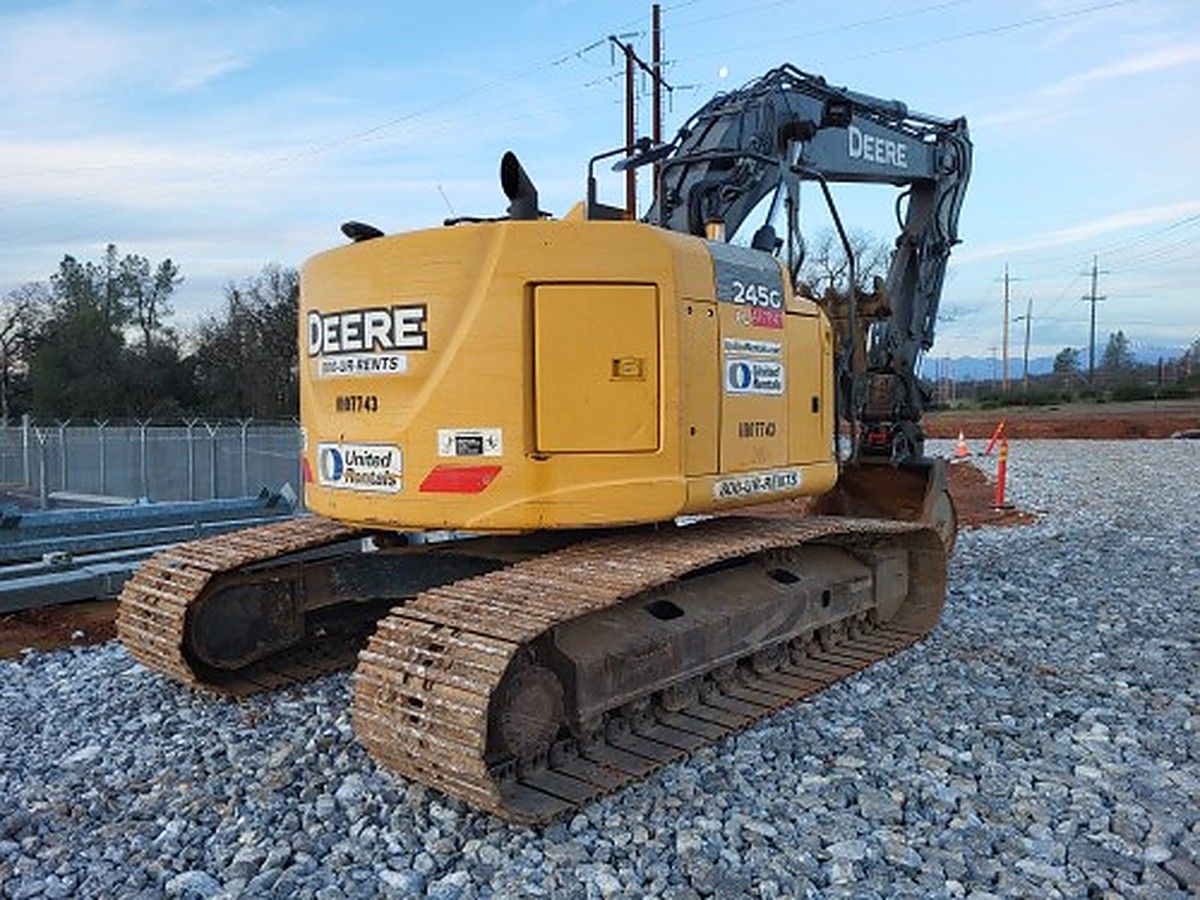 JOHN DEERE 245G LC photo 2