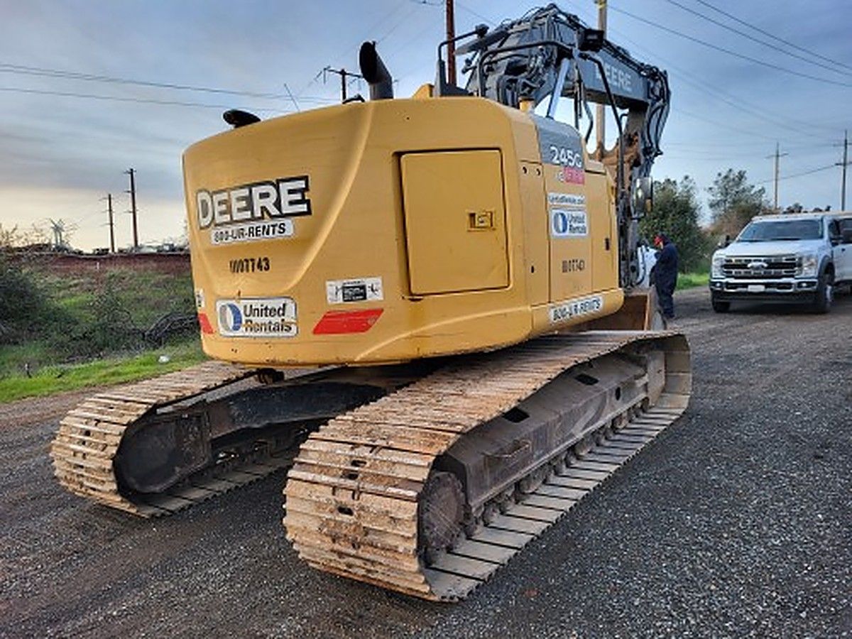 JOHN DEERE 245G LC photo 6