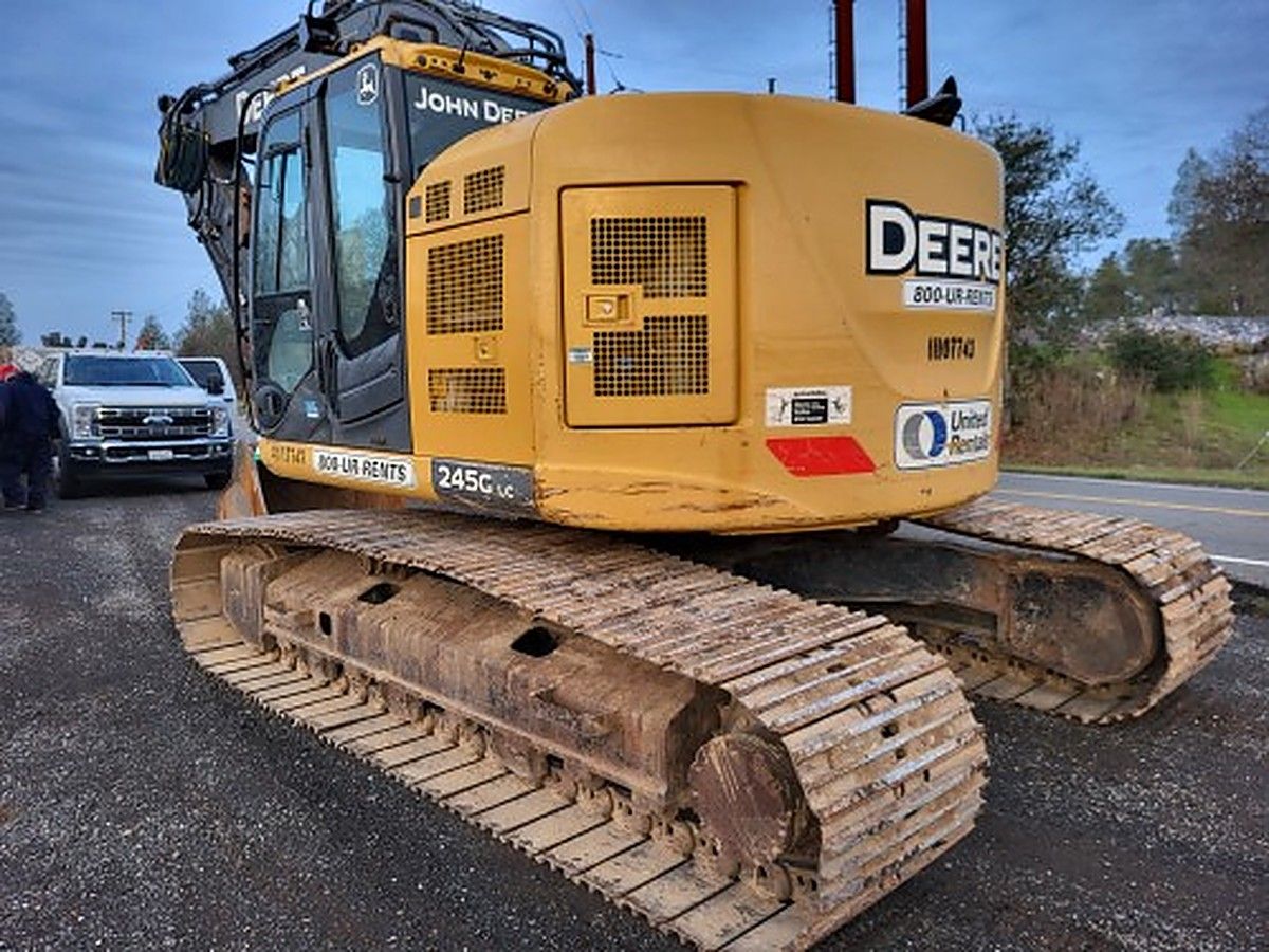 JOHN DEERE 245G LC photo 10