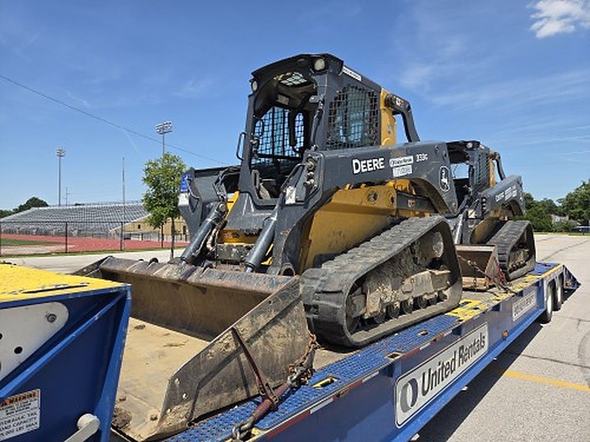 JOHN DEERE 333G photo 4