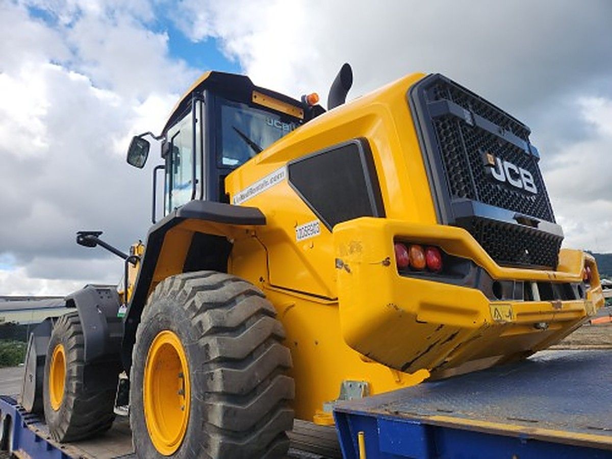 JOHN DEERE 544L photo 2