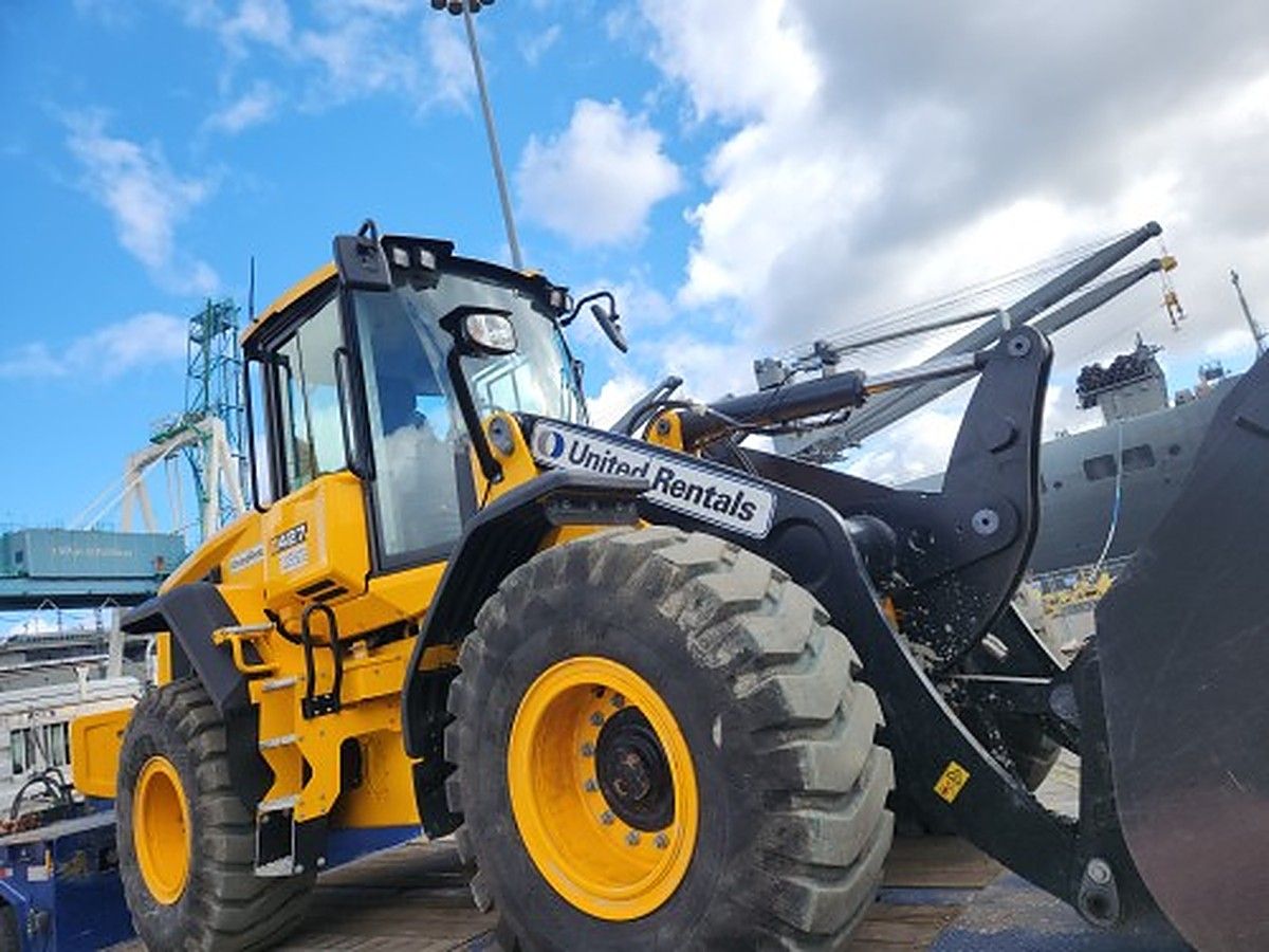 JOHN DEERE 544L photo 3