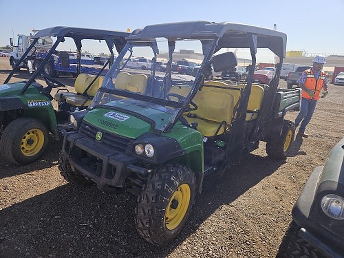 JOHN DEERE XUV855D S4 photo 2