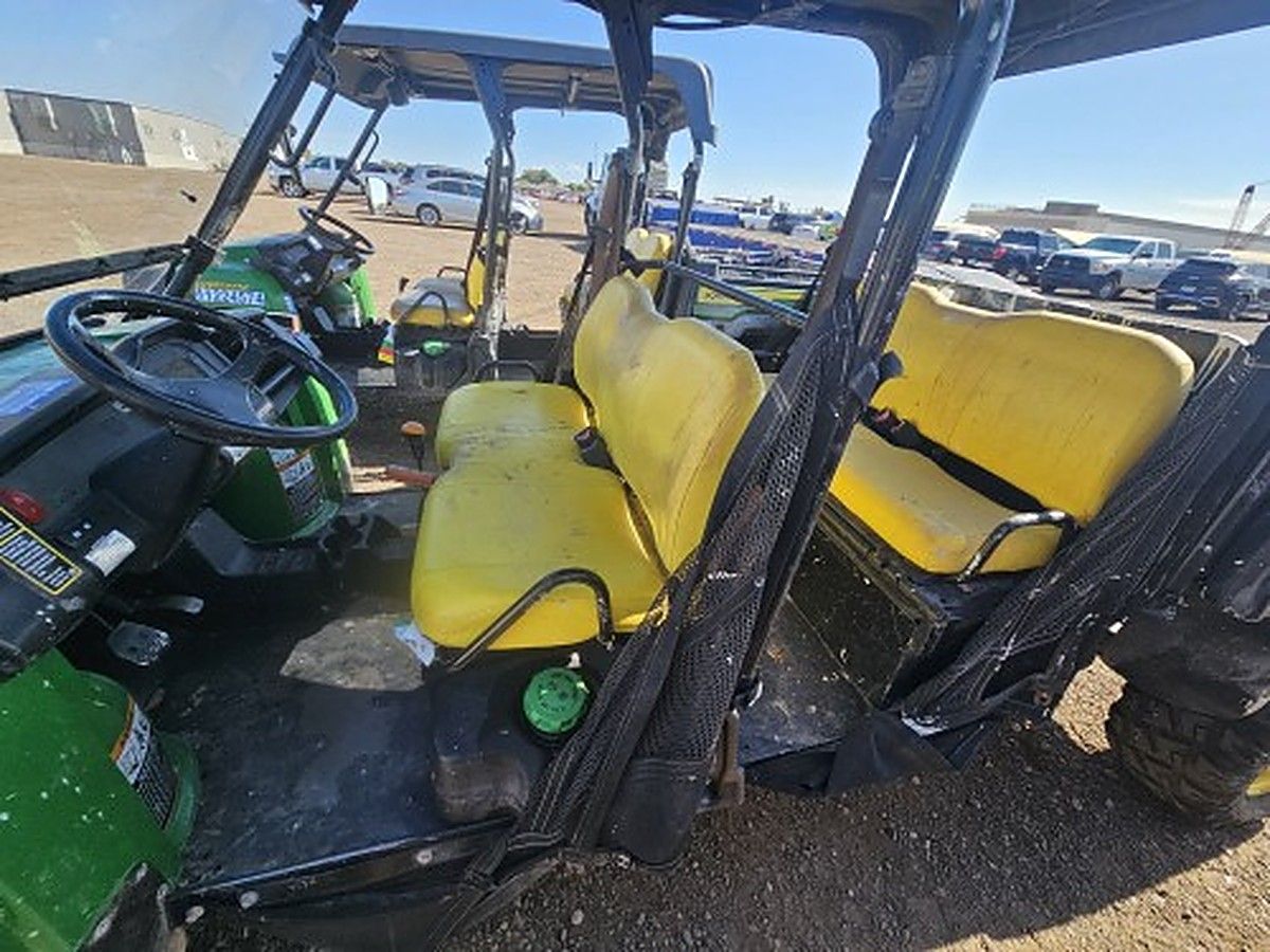 JOHN DEERE XUV855D S4 photo 3