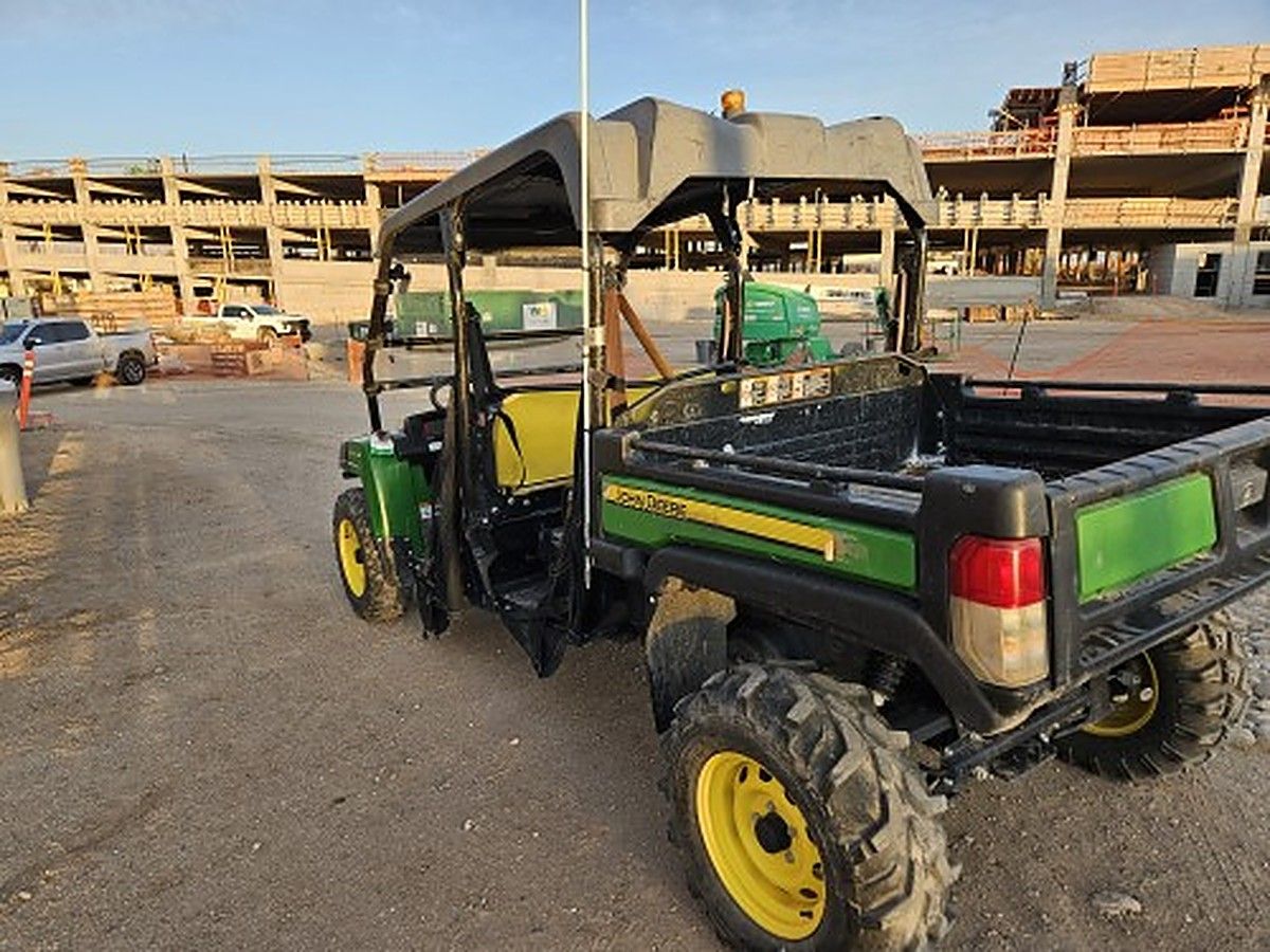 JOHN DEERE XUV855D S4 photo 3